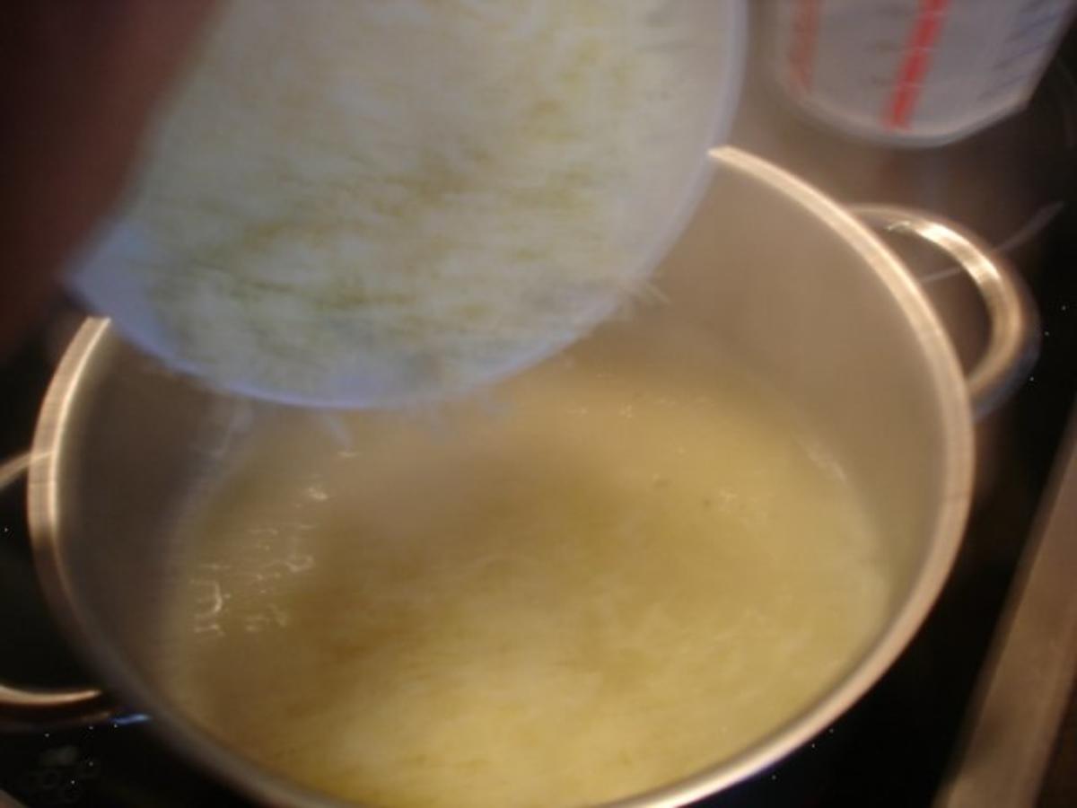 Allgäuer Käsesuppe - Rezept - Bild Nr. 8