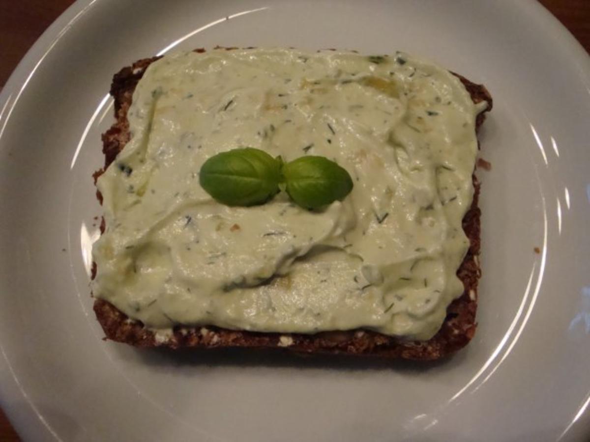 Avocado Brotaufstrich mit Dill - Rezept - Bild Nr. 8