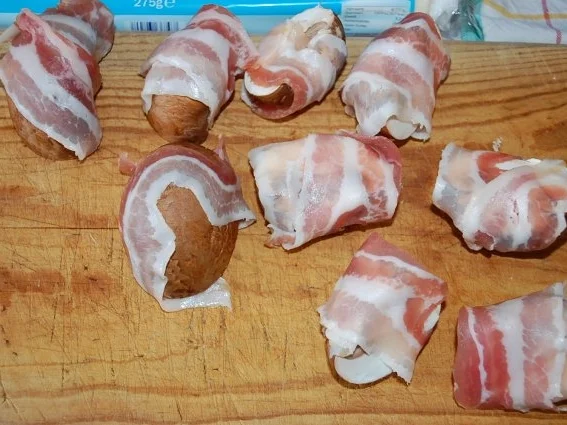 Champignon mit Schinken gewickelt in Blätterteig - Rezept - Bild Nr. 6