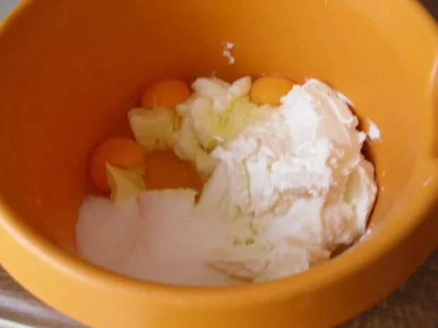 Rezept: Zupfkuchen mit Früchten Bild Nr. 5 Zupfkuchen mit Früchten - Rezept - Bild Nr. 5