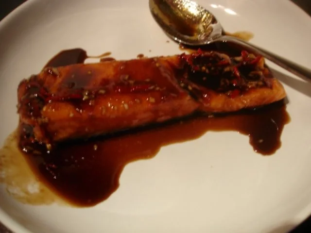 Rezept: Lachsfilet mit Kartoffelstiften-Kartoffelblüten und Mungosprossensalat Bild Nr. 6 Lachsfilet mit Kartoffelstiften-Kartoffelblüten und Mungosprossensalat - Rezept - Bild Nr. 6