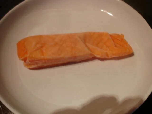 Rezept: Lachsfilet mit Kartoffelstiften-Kartoffelblüten und Mungosprossensalat Bild Nr. 4 Lachsfilet mit Kartoffelstiften-Kartoffelblüten und Mungosprossensalat - Rezept - Bild Nr. 4