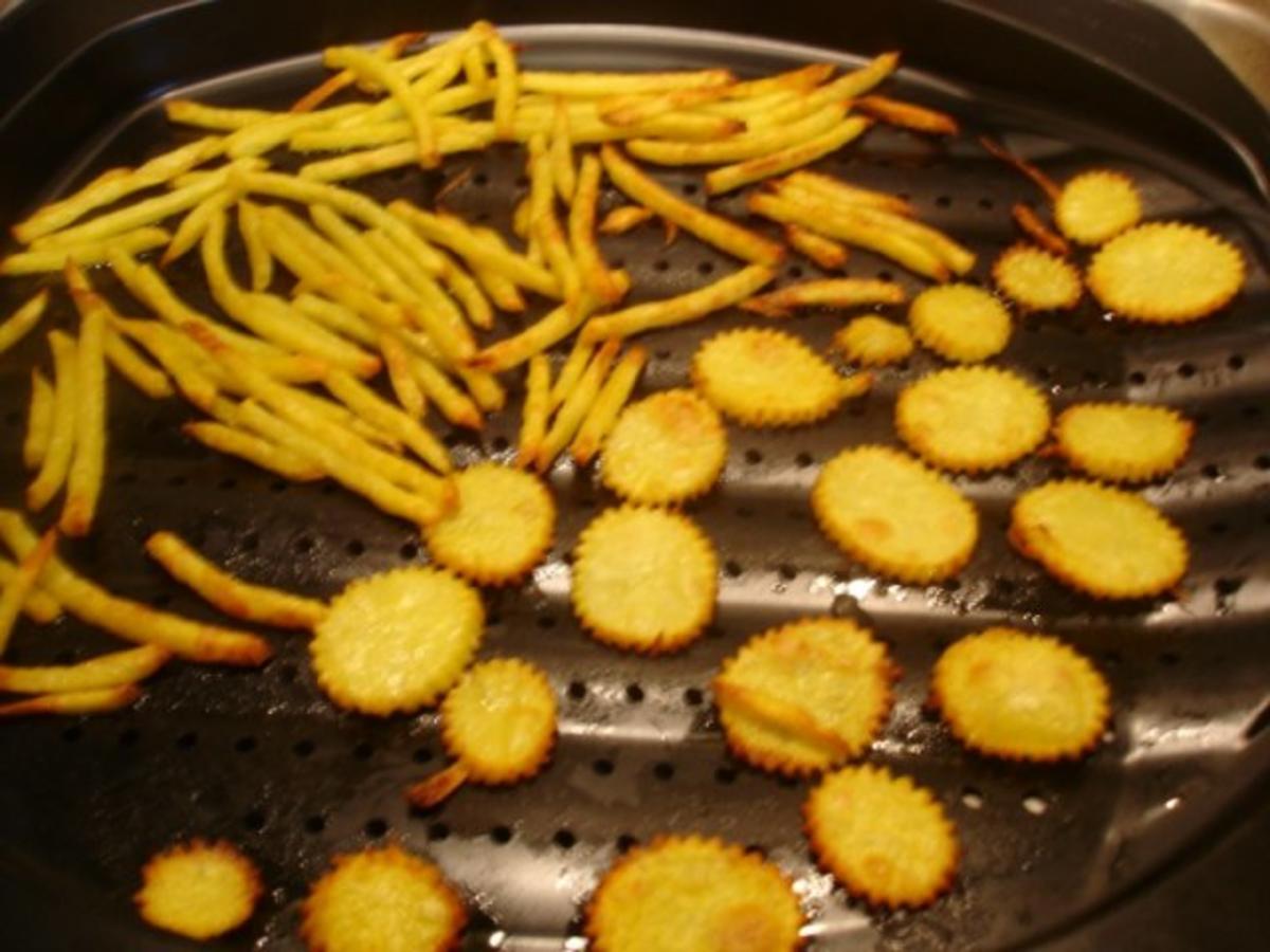 Lachsfilet mit Kartoffelstiften-Kartoffelblüten und Mungosprossensalat - Rezept - Bild Nr. 14