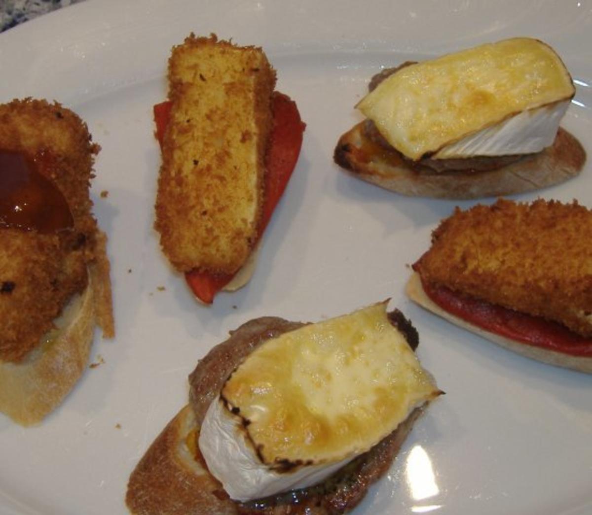 Bilder für Dreierlei Montaditos mit Brie Rezept