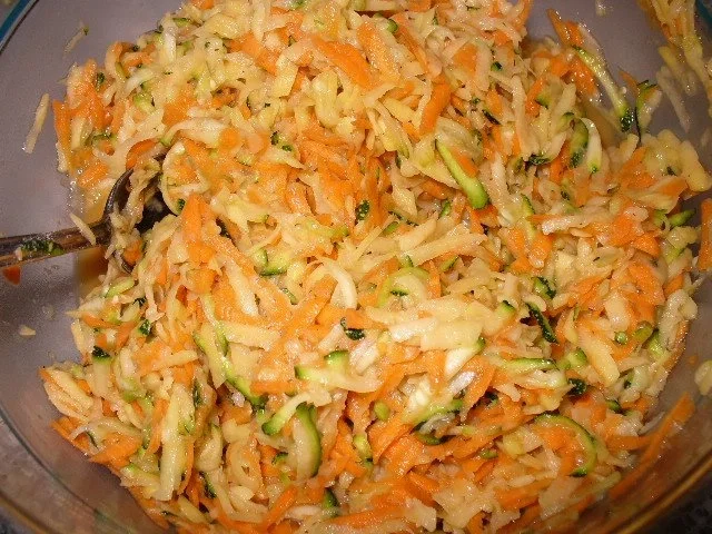 gedünstetes Zanderfilet auf Zucchini-Rösti - Rezept - Bild Nr. 7