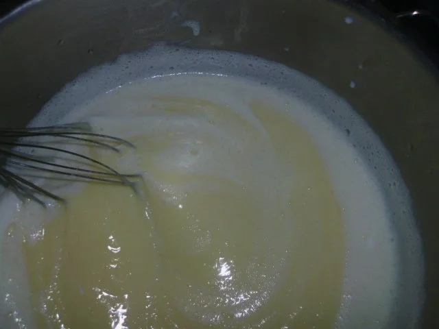 Palatschinken mit Schoko-Nuss Füllung, dazu Vanillesauce - Rezept - Bild Nr. 11