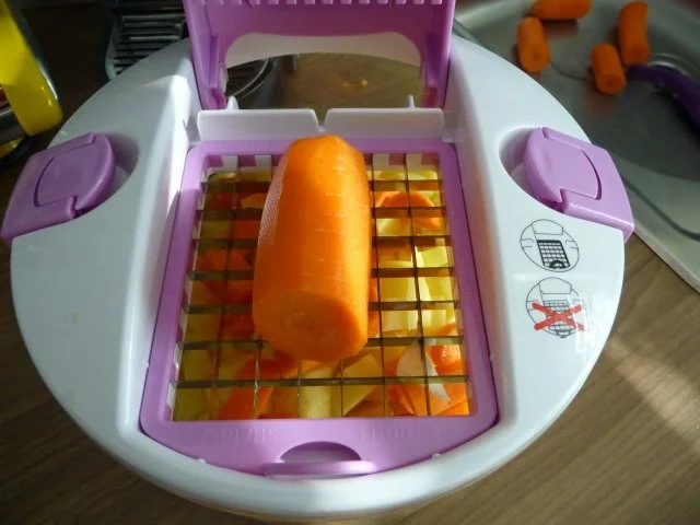 Suppen & Eintöpfe : ...schnelles Gemüsesüppchen mit Wiener Würsten - Rezept - Bild Nr. 6