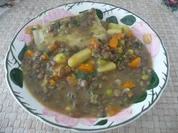 Rezept: Suppen & Eintรถpfe : Linsensuppe mit Maultasche Suppen & Eintรถpfe : Linsensuppe mit Maultasche - Rezept