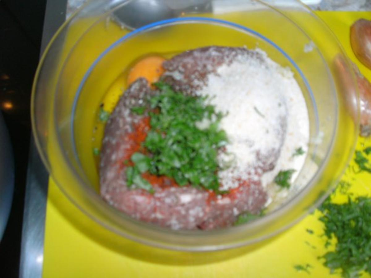Fleischbällchen mit Zwiebeln und Pfefferschoten - Rezept - Bild Nr. 3