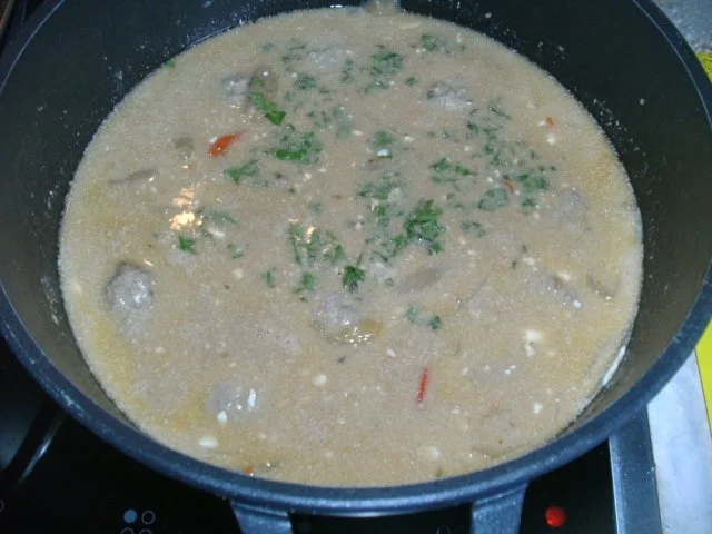 Fleischbällchen mit Zwiebeln und Pfefferschoten - Rezept - Bild Nr. 7