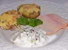 Ofenkartoffeln mit Meerrettichkäse und Serranoschinken - Rezept