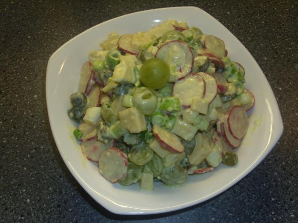 Bunter Käsesalat - Rezept mit Bild - kochbar.de
