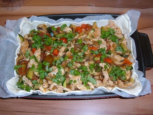 Rezept: Blätterteig : mit Pute, Champignons,Zucchini,Tomate .. Bild Nr. 7 Blätterteig : mit Pute, Champignons,Zucchini,Tomate .. - Rezept - Bild Nr. 7
