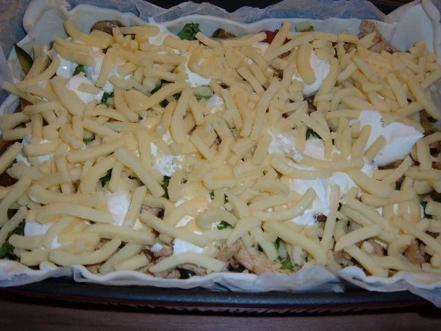 Rezept: Blätterteig : mit Pute, Champignons,Zucchini,Tomate .. Bild Nr. 9 Blätterteig : mit Pute, Champignons,Zucchini,Tomate .. - Rezept - Bild Nr. 9