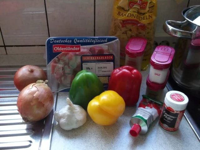 Rezept: Gulasch Bild Nr. 2 Gulasch - Rezept - Bild Nr. 2