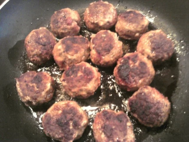 Trappers " Hackbällchen in Tzatziki-Zwiebel-Soße" - Rezept - Bild Nr. 3