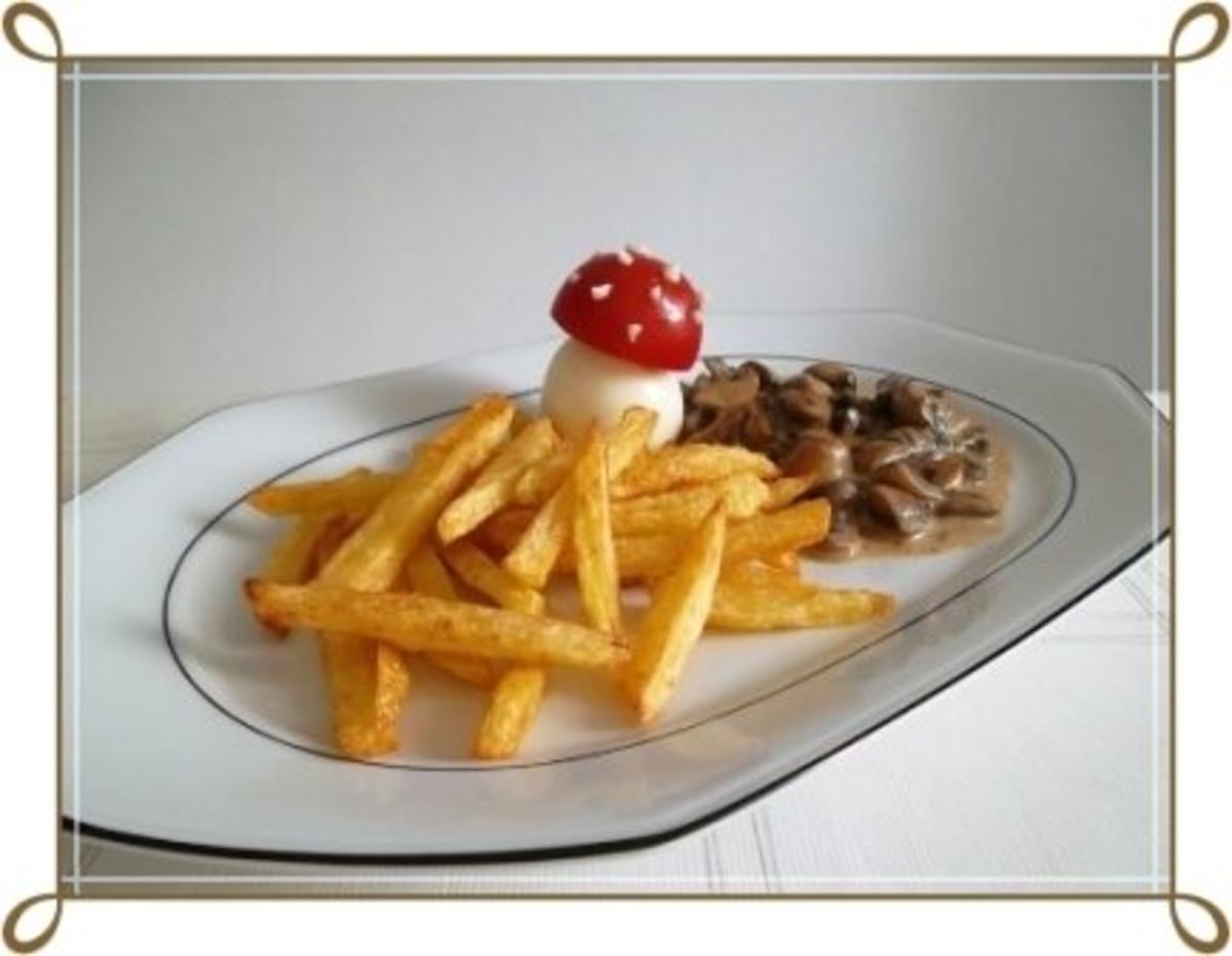 Champignonrahmsauce mit Pommes frites  und einem „Pilzei“ dazu - Rezept - Bild Nr. 10