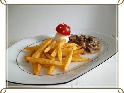 Champignonrahmsauce mit Pommes frites  und einem „Pilzei“ dazu - Rezept - Bild Nr. 10