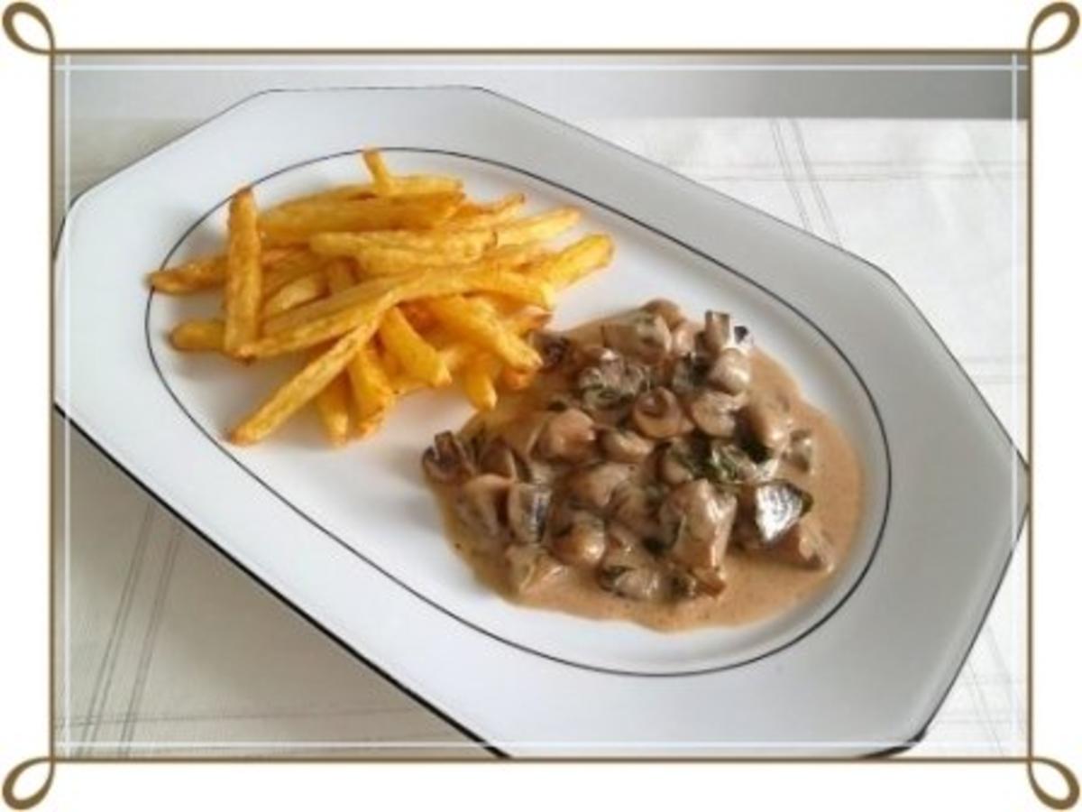 Champignonrahmsauce mit Pommes frites  und einem „Pilzei“ dazu - Rezept - Bild Nr. 9
