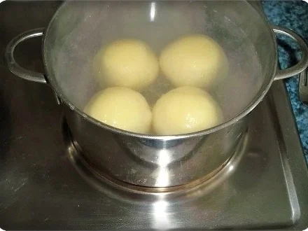 Putenschnitzel mit Champignonsauce und Kartoffelklöße dazu - Rezept - Bild Nr. 7