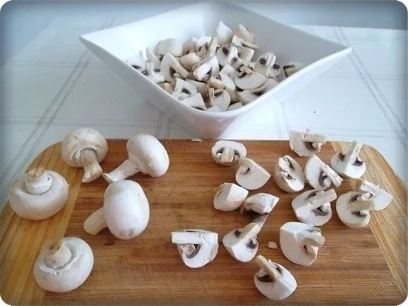 Putenschnitzel mit Champignonsauce und Kartoffelklöße dazu - Rezept - Bild Nr. 9