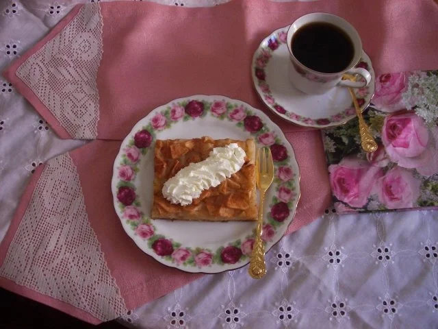 einfacher Apfelkuchen mit Hefeteig - Rezept