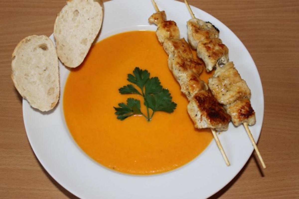 Möhren-Ingwer-Suppe mit Hähnchenspieße in Honig-Senf-Marinade - Rezept
Gesendet von Tom