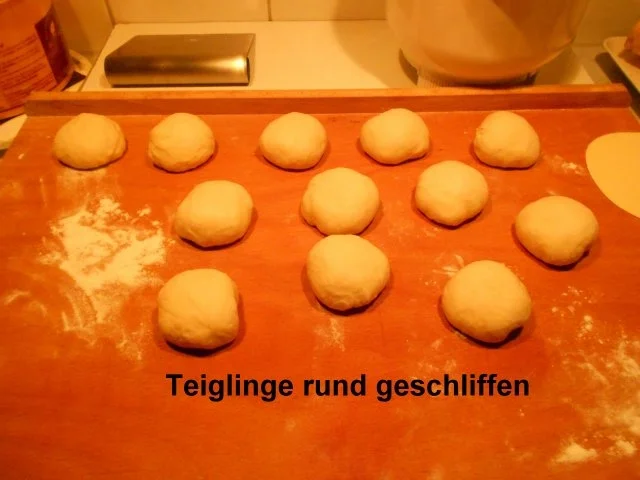 Rezept: Hamburgerbrötchen Bild Nr. 11 Hamburgerbrötchen - Rezept - Bild Nr. 11