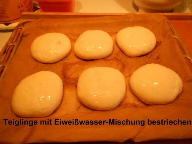 Rezept: Hamburgerbrötchen Bild Nr. 18 Hamburgerbrötchen - Rezept - Bild Nr. 18