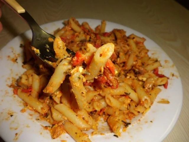 Pesto: Tomaten-Eiercurry-Pesto mit Champignons - Rezept - Bild Nr. 6