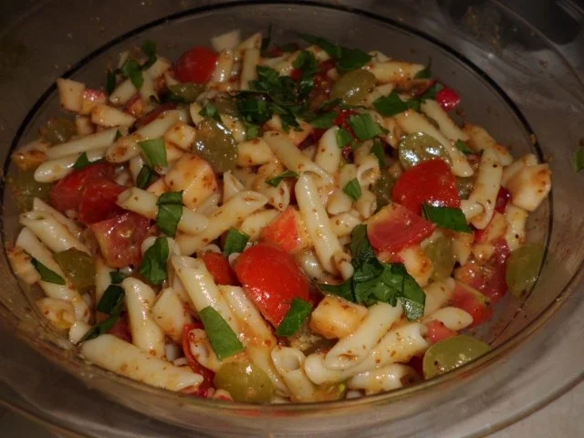 Rezept: Salat: Nudelsalat "Winzer Art" Bild Nr. 5 Salat: Nudelsalat "Winzer Art" - Rezept - Bild Nr. 5