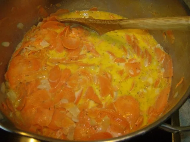 Rezept: Hähnchenschnitzel mit Karottengemüse und Salzkartoffeln Bild Nr. 7 Hähnchenschnitzel mit Karottengemüse und Salzkartoffeln - Rezept - Bild Nr. 7