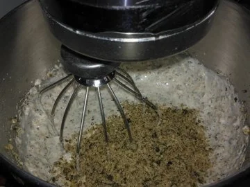 Rezept: Kürbis-Walnuss-Küsschen Bild Nr. 8 Kürbis-Walnuss-Küsschen - Rezept - Bild Nr. 8