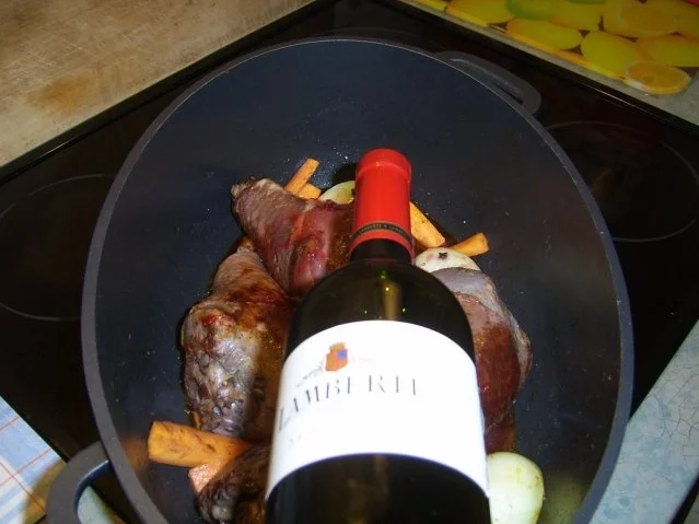 Rezept: Kräuterputenkeule mit Honig-Senfkruste Bild Nr. 9 Kräuterputenkeule mit Honig-Senfkruste - Rezept - Bild Nr. 9