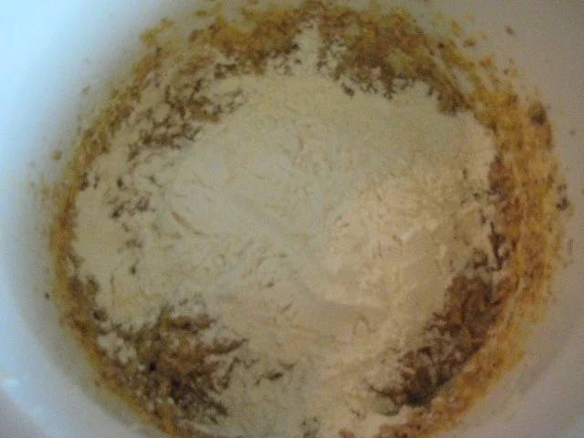 Rezept: Nusskuchen mit Schokolade Bild Nr. 5 Nusskuchen mit Schokolade - Rezept - Bild Nr. 5