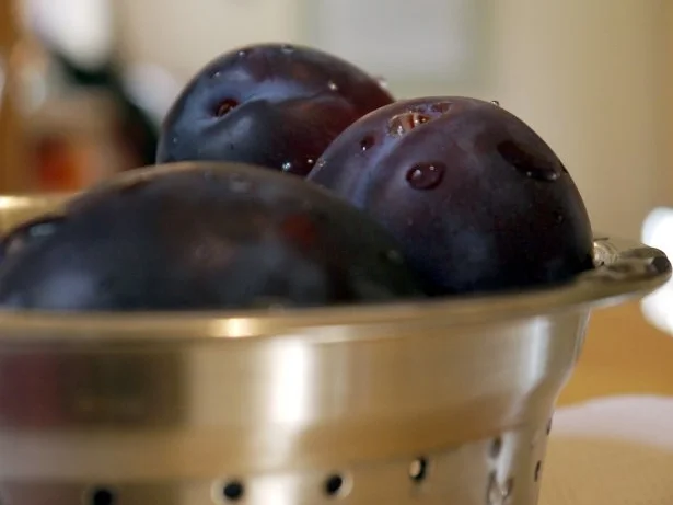 Rezept: Zwetschgen-Rohrnudeln mit Vanille-Sauce Bild Nr. 8 Zwetschgen-Rohrnudeln mit Vanille-Sauce - Rezept - Bild Nr. 8