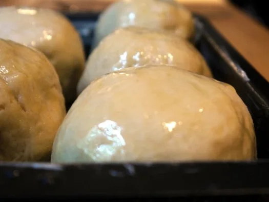 Rezept: Zwetschgen-Rohrnudeln mit Vanille-Sauce Bild Nr. 13 Zwetschgen-Rohrnudeln mit Vanille-Sauce - Rezept - Bild Nr. 13