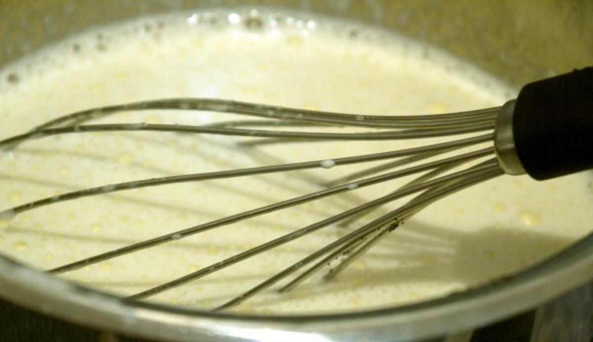 Zwetschgen-Rohrnudeln mit Vanille-Sauce - Rezept - Bild Nr. 16