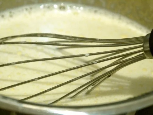 Rezept: Zwetschgen-Rohrnudeln mit Vanille-Sauce Bild Nr. 16 Zwetschgen-Rohrnudeln mit Vanille-Sauce - Rezept - Bild Nr. 16