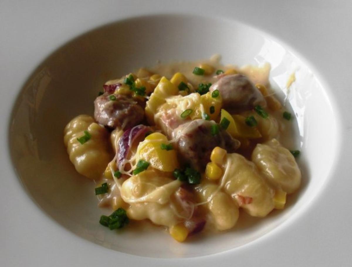 Bilder für gNOCCHI + sCHINKEN-kÄSE-sAHNESAUCE und hACKBÄLLCHEN - Rezept