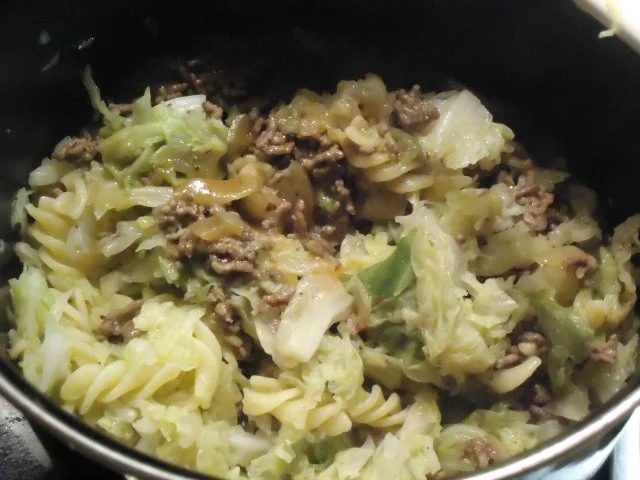 Wirsingkohl-Hackfleisch mit Nudeln in Rahmsoße - Rezept - Bild Nr. 5
