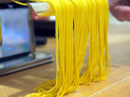 Spaghetti mit Tomaten-Pfirsich-Sauce - Rezept - Bild Nr. 11