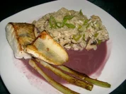 Rezept: Zander auf Lauchrisotto mit Rotwein-Butter-Soรe Zander auf Lauchrisotto mit Rotwein-Butter-Soรe - Rezept