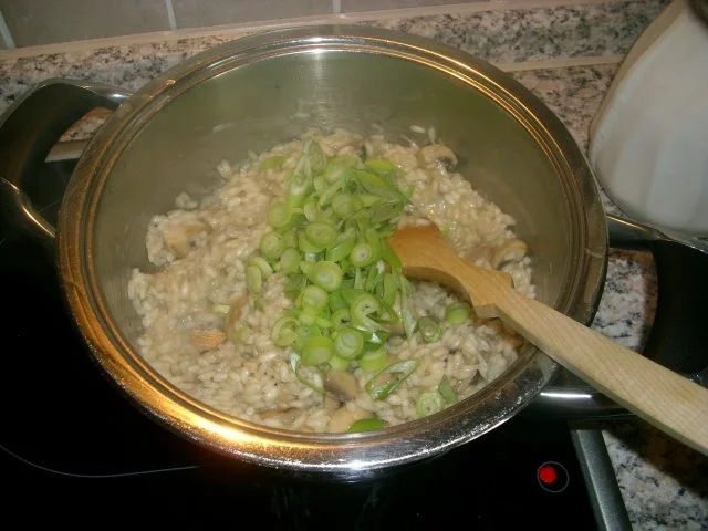 Rezept: Zander auf Lauchrisotto mit Rotwein-Butter-Soße Bild Nr. 8 Zander auf Lauchrisotto mit Rotwein-Butter-Soße - Rezept - Bild Nr. 8