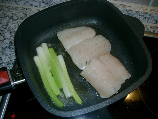 Rezept: Zander auf Lauchrisotto mit Rotwein-Butter-Soße Bild Nr. 10 Zander auf Lauchrisotto mit Rotwein-Butter-Soße - Rezept - Bild Nr. 10