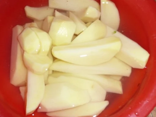 Hackbällchen, Rosmarinkartoffeln & Rotkohlsalat - Rezept - Bild Nr. 6