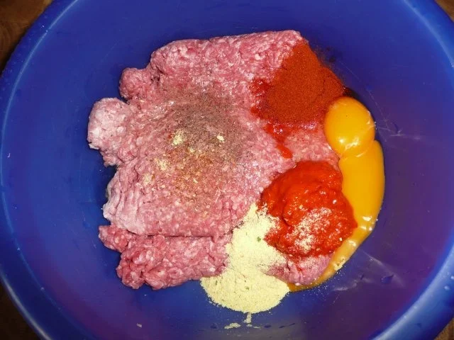 Hackbällchen, Rosmarinkartoffeln & Rotkohlsalat - Rezept - Bild Nr. 8