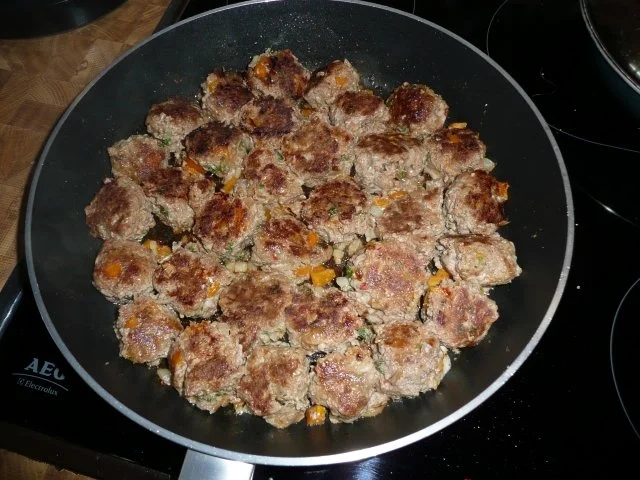 Hackbällchen, Rosmarinkartoffeln & Rotkohlsalat - Rezept - Bild Nr. 10