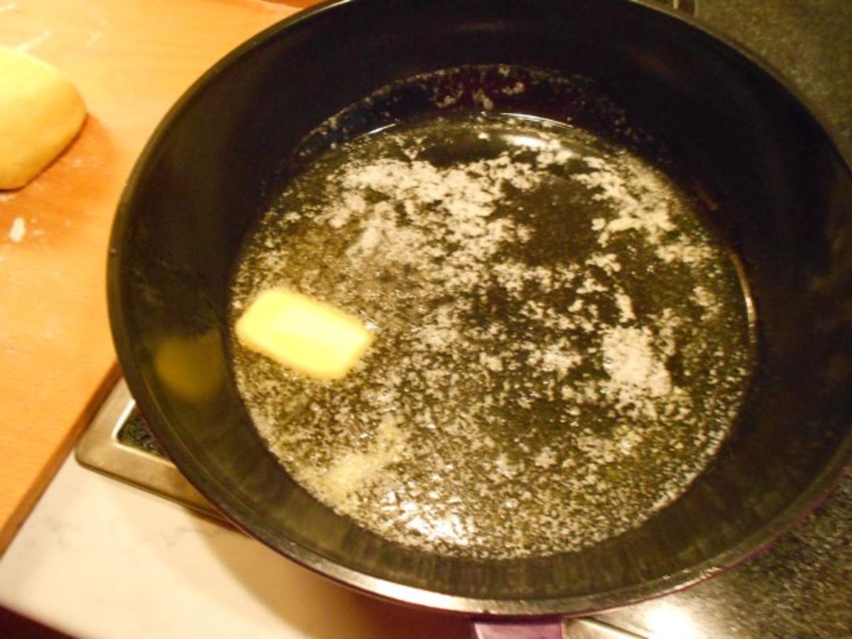 Kartoffel - Krapfen  mit Kürbiskraut - Rezept - Bild Nr. 28