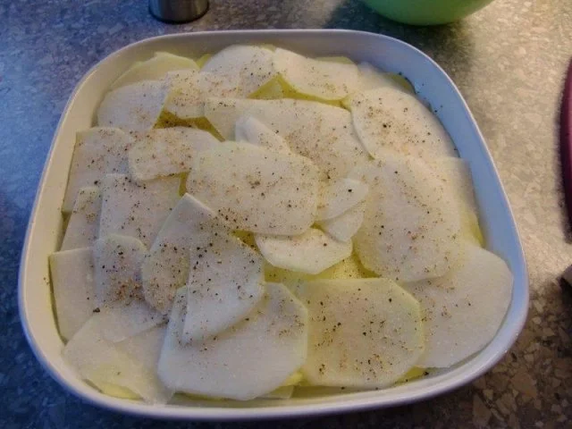 Rezept: Hähnchen Cordon Bleu mit Kartoffel-Kohlrabi-Gratin à la Heiko Bild Nr. 15 Hähnchen Cordon Bleu mit Kartoffel-Kohlrabi-Gratin à la Heiko - Rezept - Bild Nr. 15